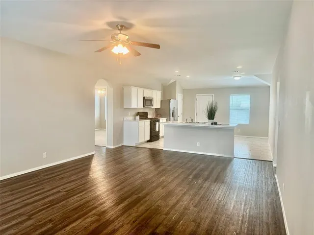 Photo 4 — 3749 S 153rd East Avenue, Tulsa, OK 74134