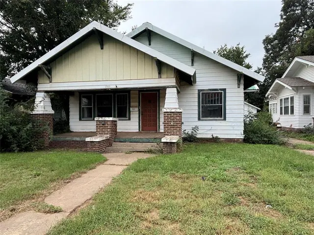 Front exterior — 1511 E Broadway Avenue, Enid, OK 73701