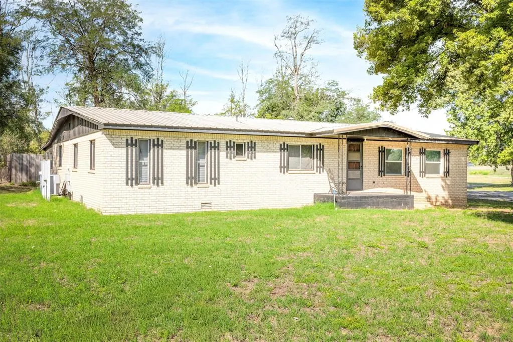 Front exterior — 12373 N 1750 Road, Erick, OK 73645