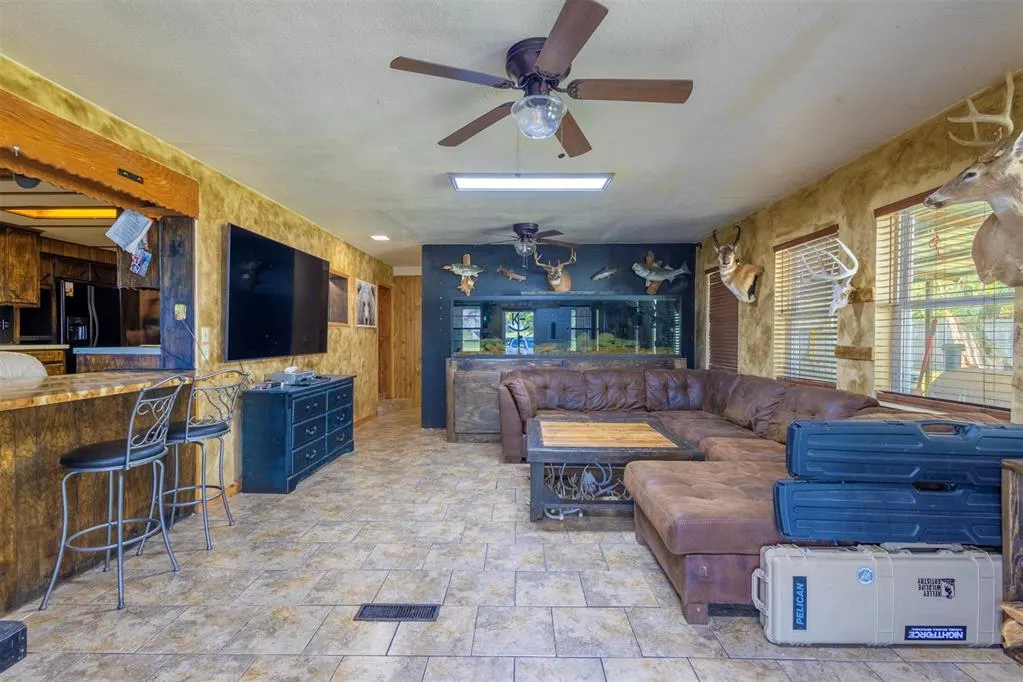 Photo 11 — 12373 N 1750 Road, Erick, OK 73645