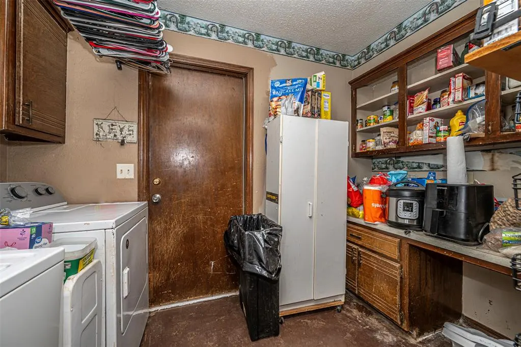Photo 11 — 9813 S Country Club Drive, Oklahoma City, OK 73159