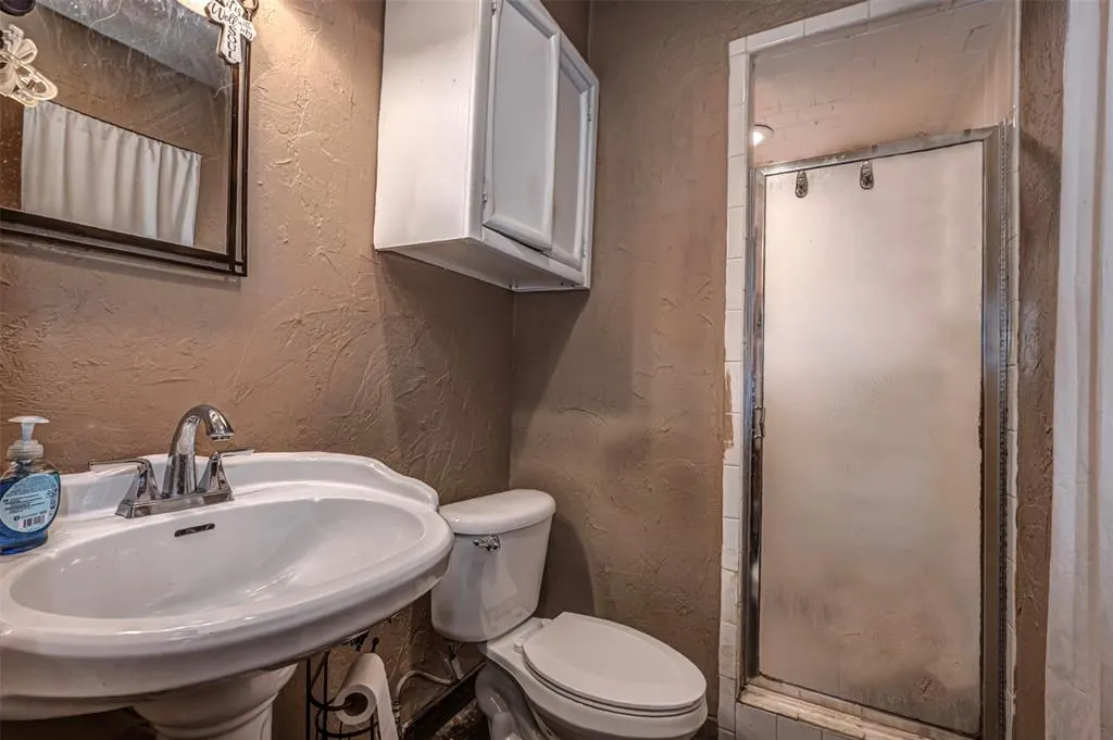 Photo 16 — 9813 S Country Club Drive, Oklahoma City, OK 73159