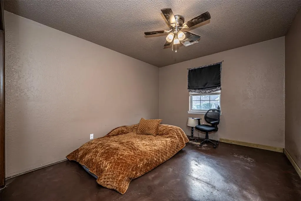Photo 21 — 9813 S Country Club Drive, Oklahoma City, OK 73159