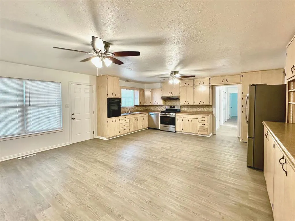 Photo 5 — 1603 NW 32nd Street, Lawton, OK 73505