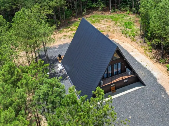 Photo 2 — 23 Wolf Tree Trail, Broken Bow, OK 74728