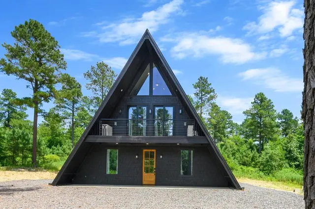 Photo 2 — 104 Prickly Pine Trail, Broken Bow, OK 74728