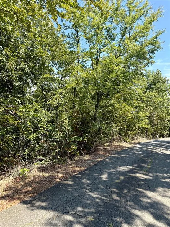 Photo 5 — Marian Lane, Eufaula, OK 74432