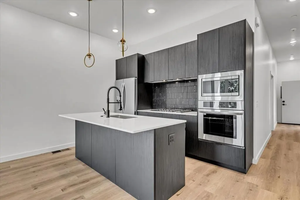 Photo 3 — 1625 NW 16th Street 4, Oklahoma City, OK 73106
