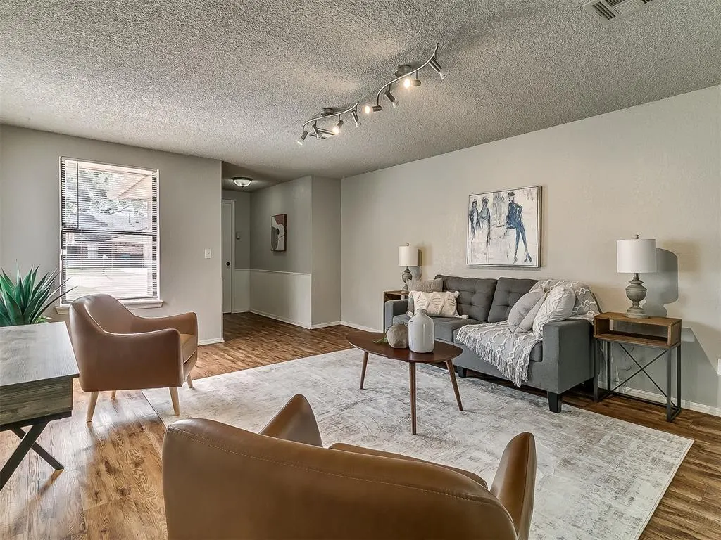 Photo 14 — 1125 Tall Oaks Drive, Midwest City, OK 73110