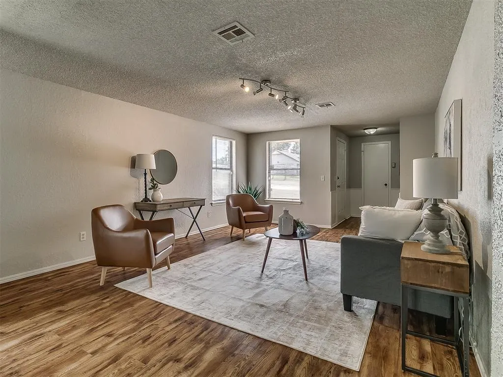 Photo 15 — 1125 Tall Oaks Drive, Midwest City, OK 73110
