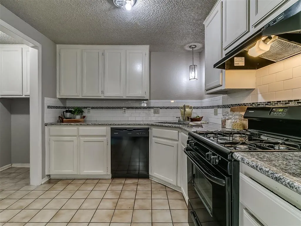 Photo 21 — 1125 Tall Oaks Drive, Midwest City, OK 73110