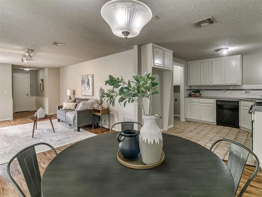 Photo 25 — 1125 Tall Oaks Drive, Midwest City, OK 73110
