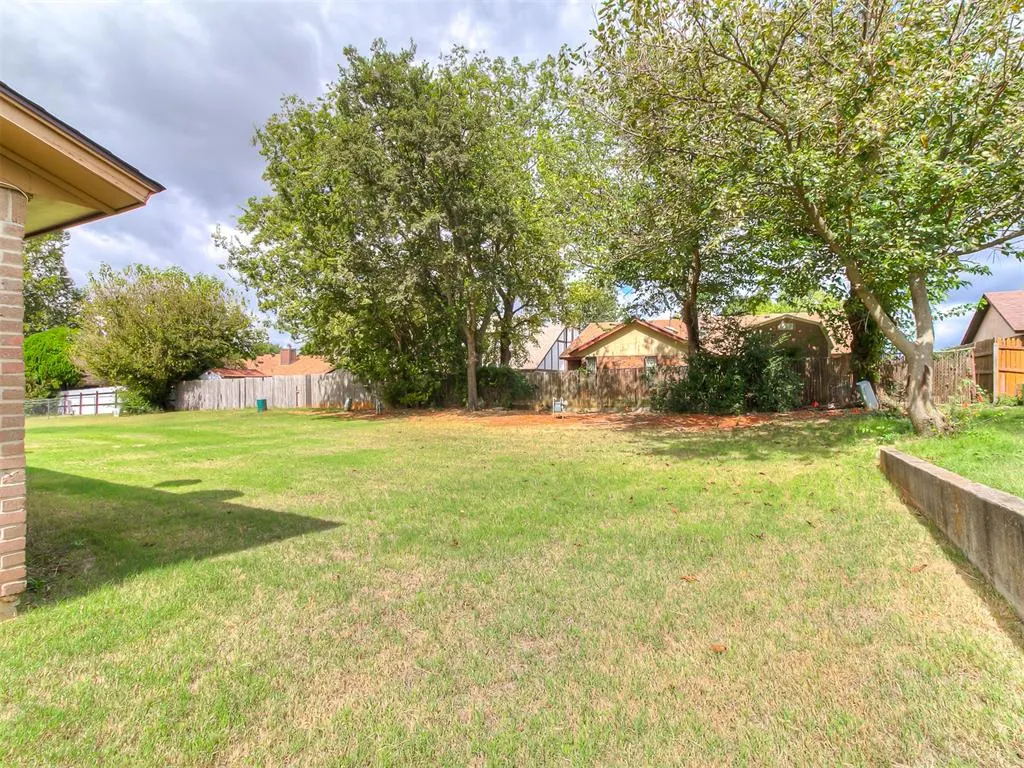 Photo 41 — 1125 Tall Oaks Drive, Midwest City, OK 73110