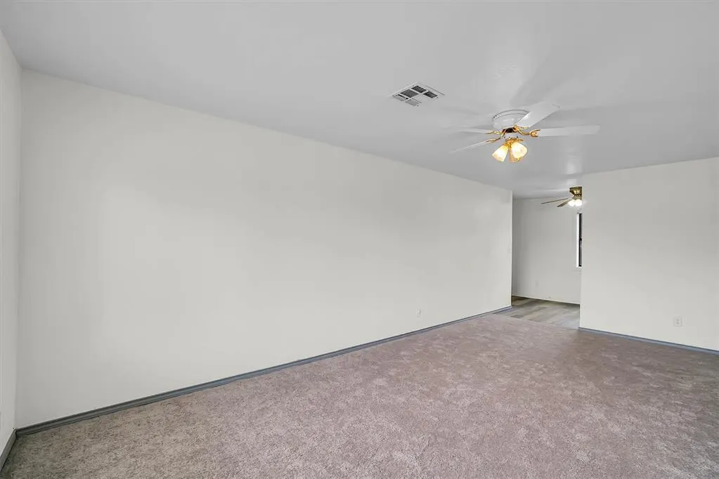 Photo 5 — 1109 Chestnut Street, Altus, OK 73521
