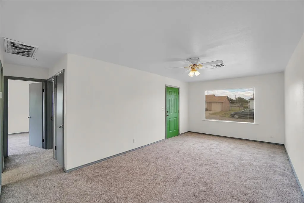 Photo 7 — 1109 Chestnut Street, Altus, OK 73521