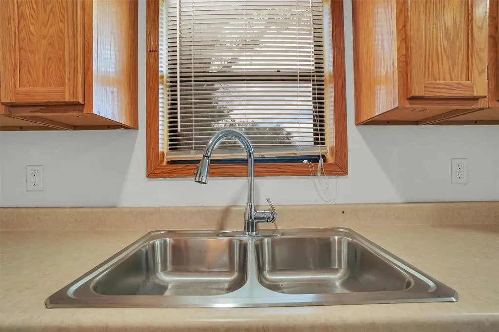 Photo 12 — 1109 Chestnut Street, Altus, OK 73521