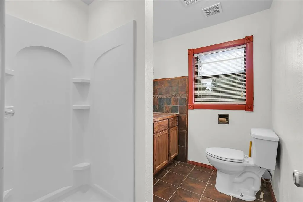 Photo 15 — 1109 Chestnut Street, Altus, OK 73521