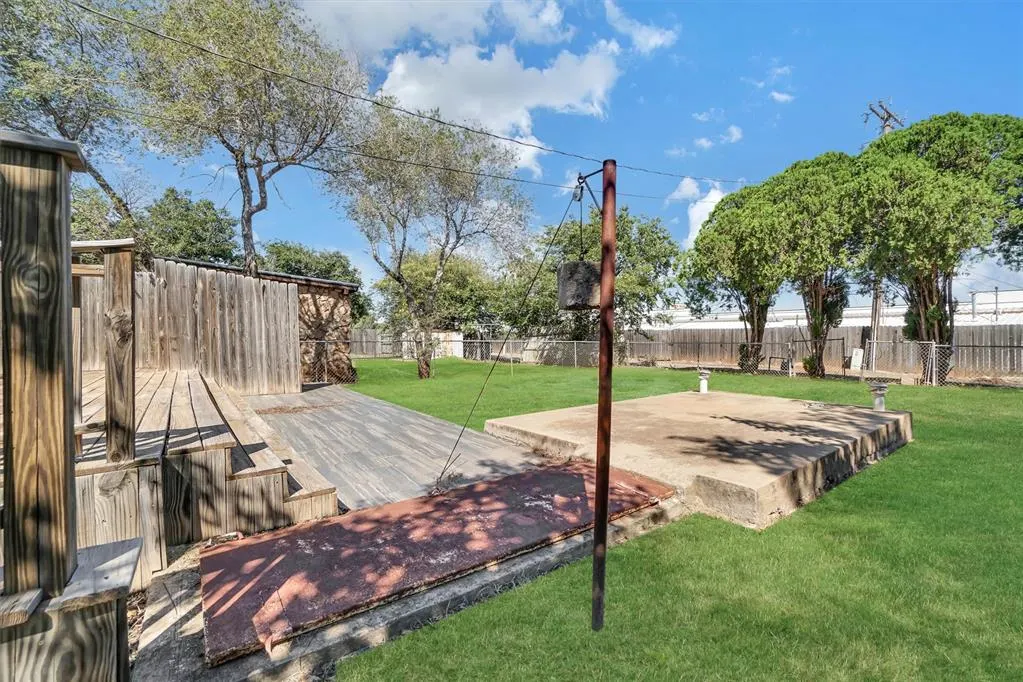 Photo 26 — 1422 N Hudson Street, Altus, OK 73521