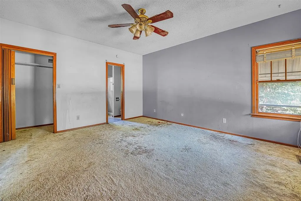 Photo 17 — 200 N Maryland Avenue, Mangum, OK 73554