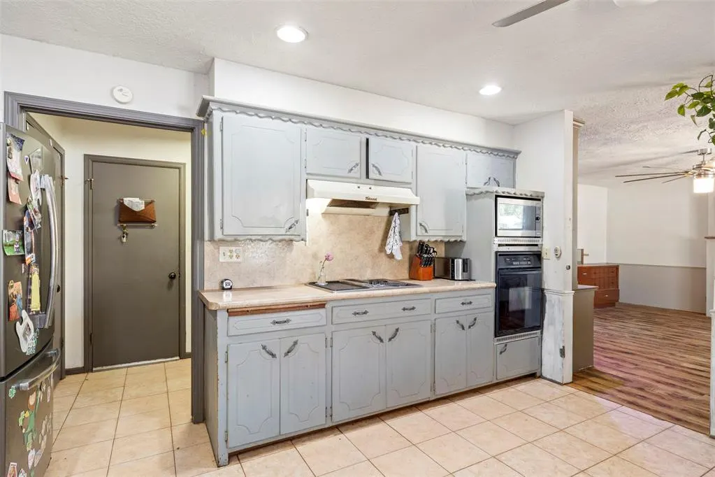Photo 12 — 8213 NW 25th Street, Bethany, OK 73008