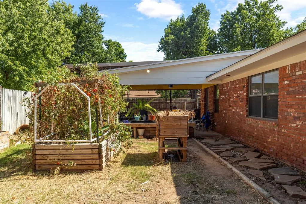Photo 27 — 8213 NW 25th Street, Bethany, OK 73008