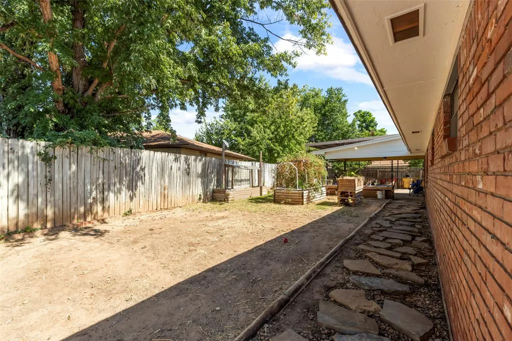 Photo 28 — 8213 NW 25th Street, Bethany, OK 73008