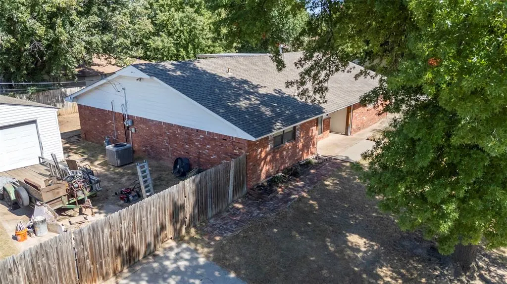 Photo 35 — 8213 NW 25th Street, Bethany, OK 73008