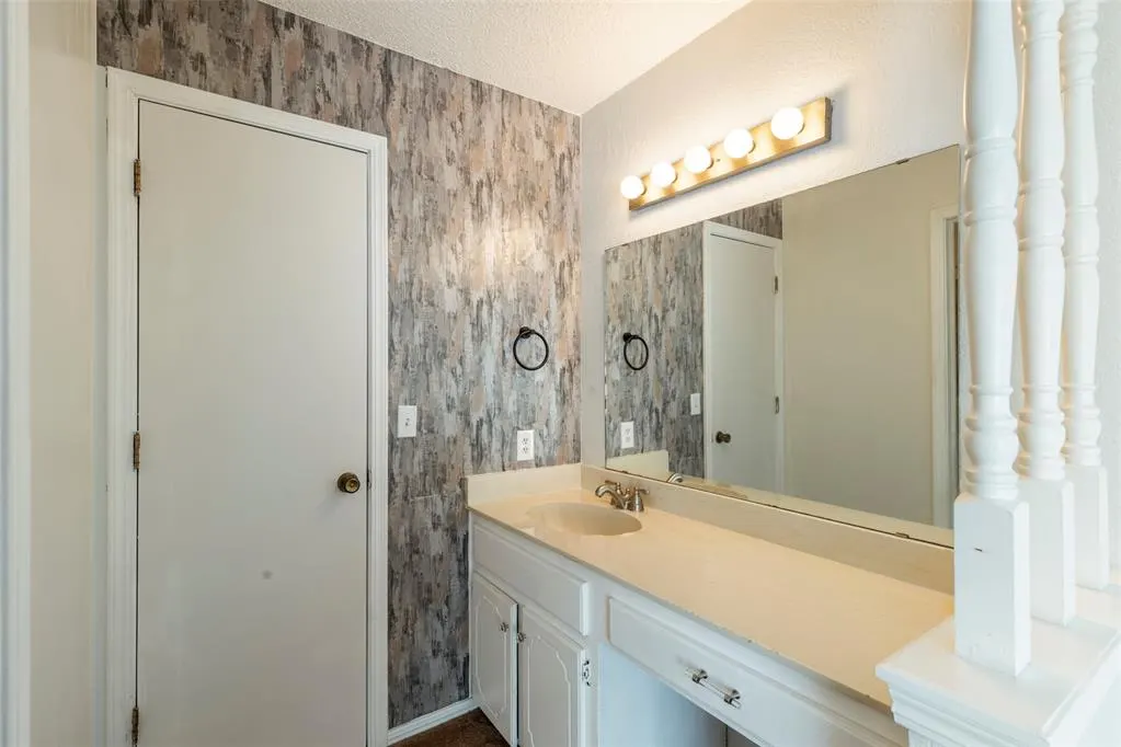 Photo 12 — 7512 NW 107th Street, Oklahoma City, OK 73162