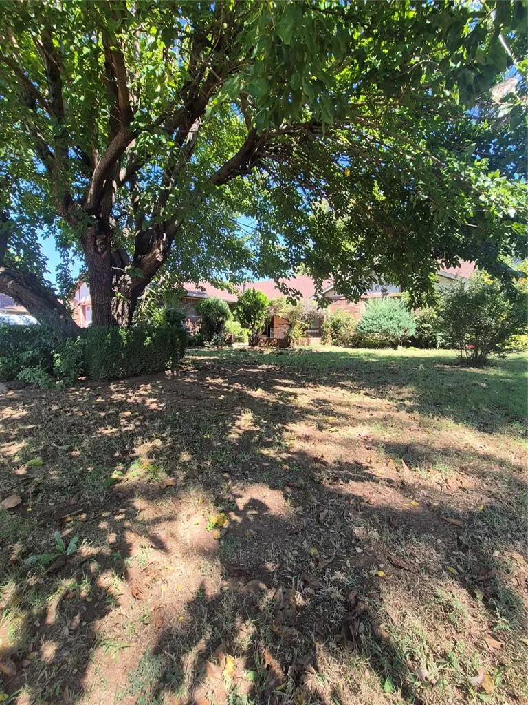 Photo 3 — 2328 Celina Drive, Midwest City, OK 73130