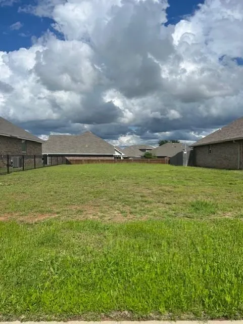 Photo 3 — 12824 High Plains Avenue, Oklahoma City, OK 73142
