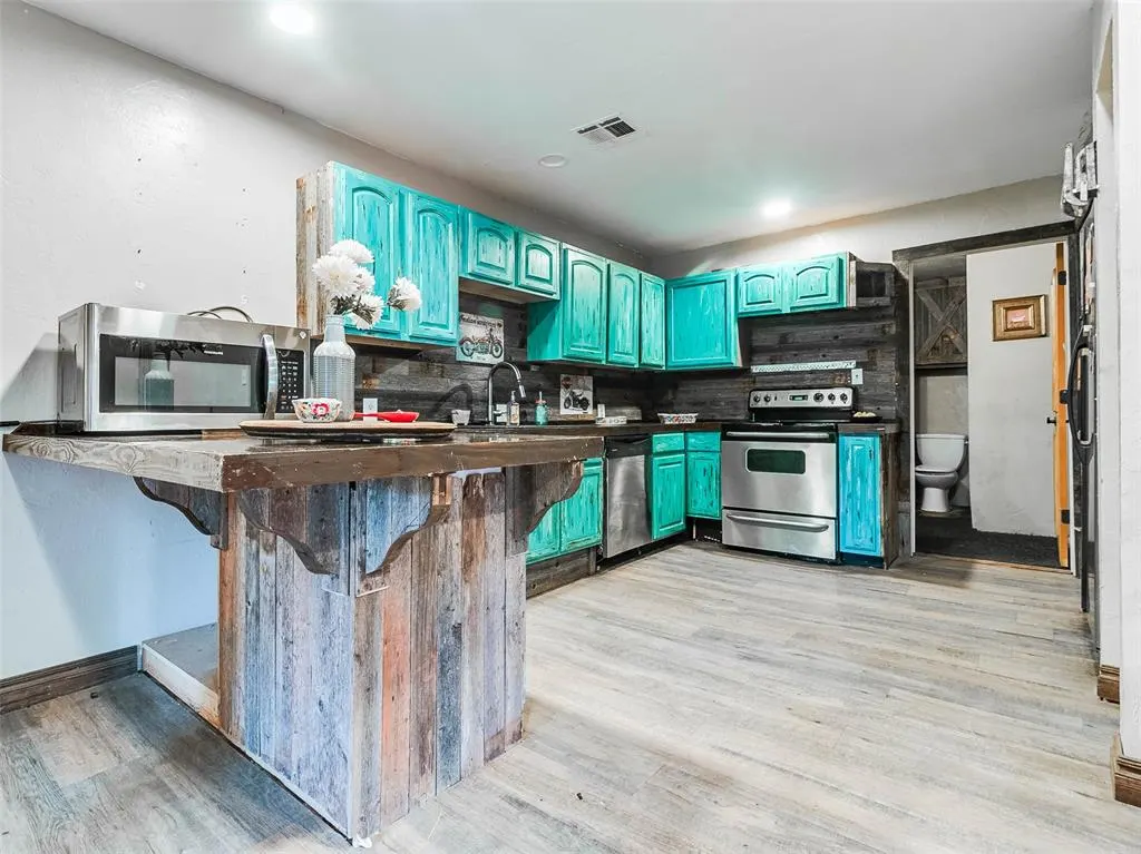 Photo 4 — 15301 Winding, Jones, OK 73049