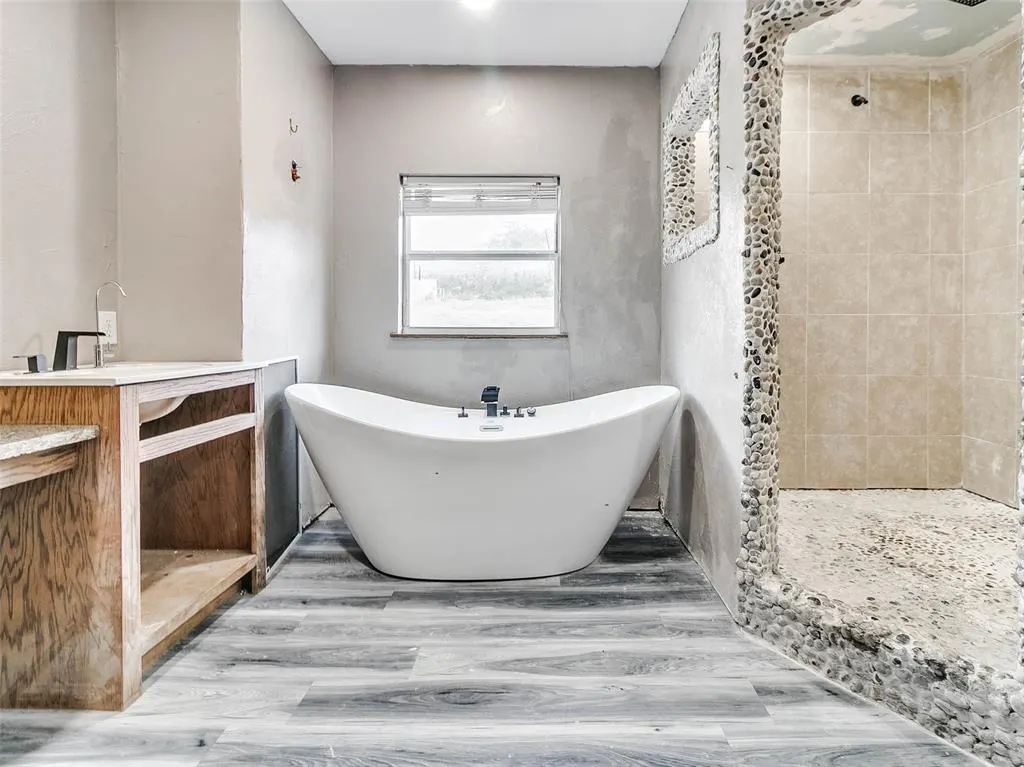 Photo 10 — 15301 Winding, Jones, OK 73049