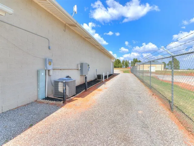 Photo 6 — 4705 E 37 Highway, Tuttle, OK 73089