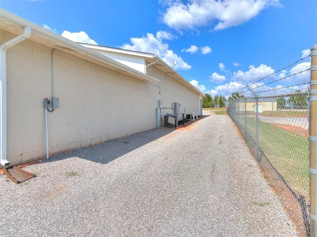 Photo 7 — 4705 E 37 Highway, Tuttle, OK 73089