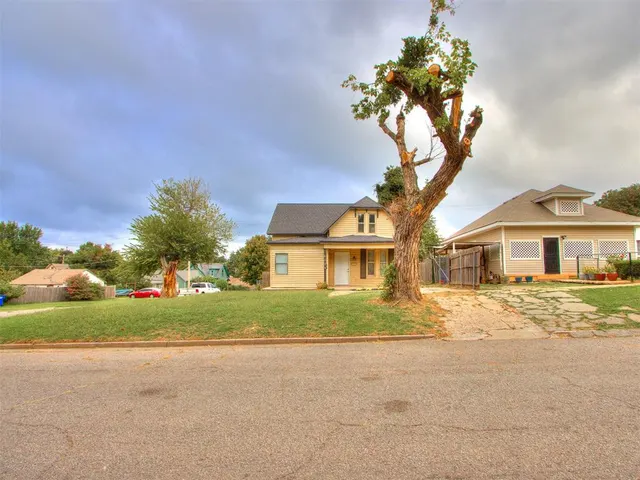 Photo 3 — 603 E Wade Street, El Reno, OK 73036