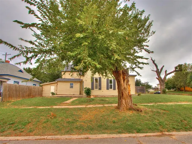 Photo 6 — 603 E Wade Street, El Reno, OK 73036