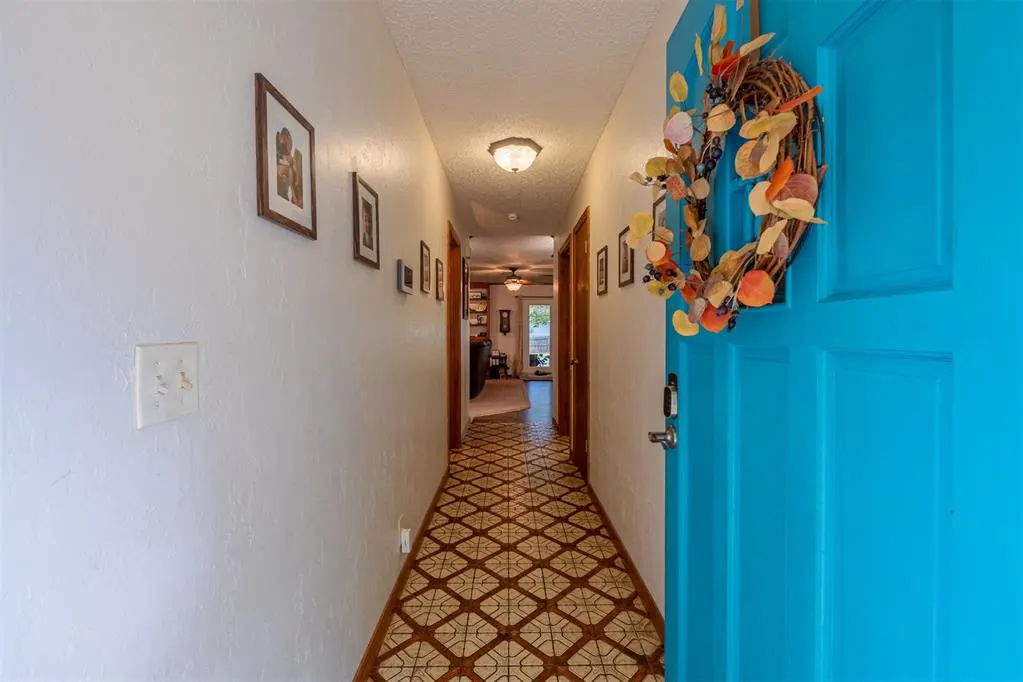 Photo 5 — 701 W McNeese Street, Marlow, OK 73055