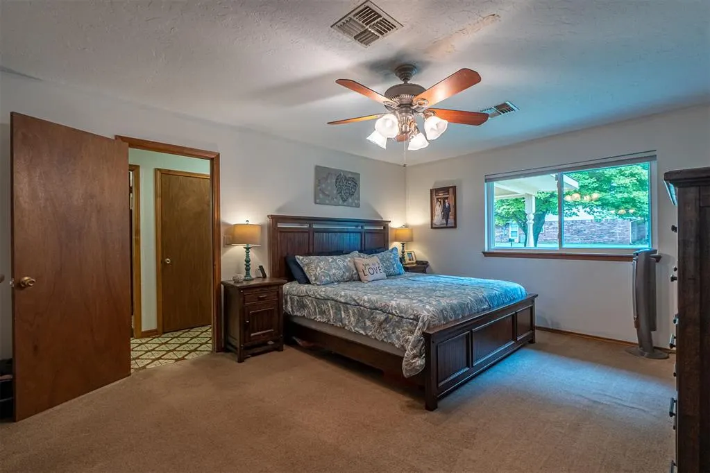 Photo 9 — 701 W McNeese Street, Marlow, OK 73055