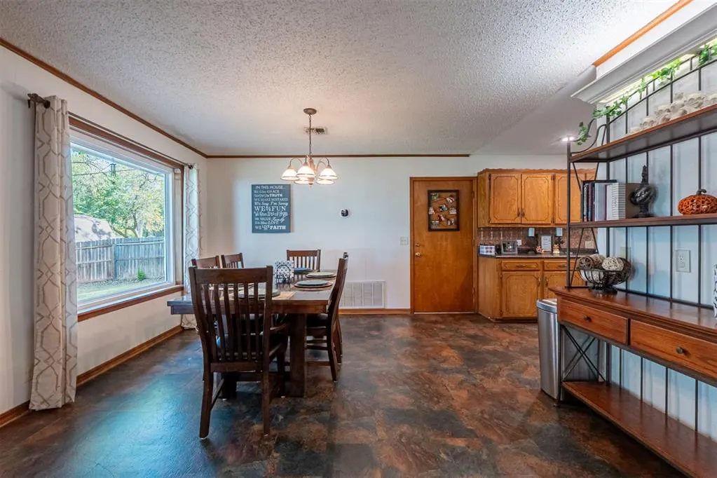 Photo 20 — 701 W McNeese Street, Marlow, OK 73055