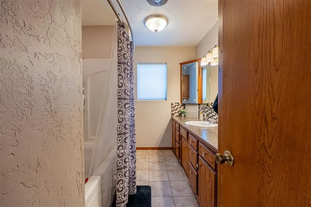 Photo 30 — 701 W McNeese Street, Marlow, OK 73055