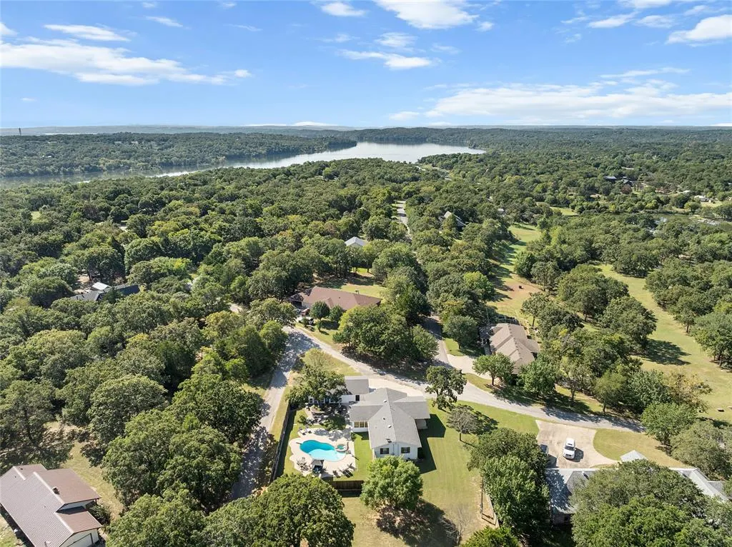 Photo 4 — 2093 Castlerock Drive, Sulphur, OK 73086
