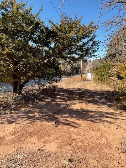 Photo 2 — 29434 Slaughterville Road, Wanette, OK 74878