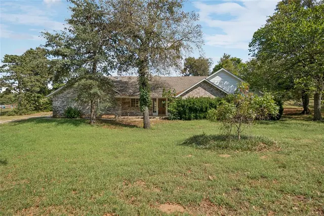 Photo 2 — 5251 NE 108th, Norman, OK 73026
