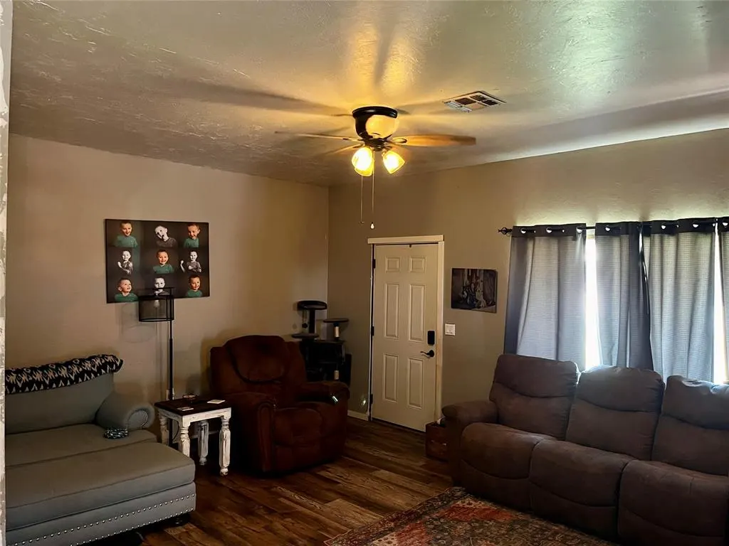 Photo 14 — 201 N 3 RD Street, Weatherford, OK 73096