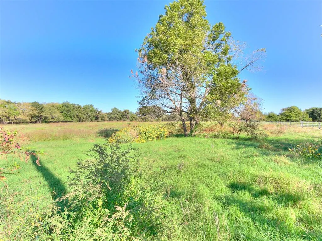 Photo 2 — 7801 E Indian Hills Road, Norman, OK 73026