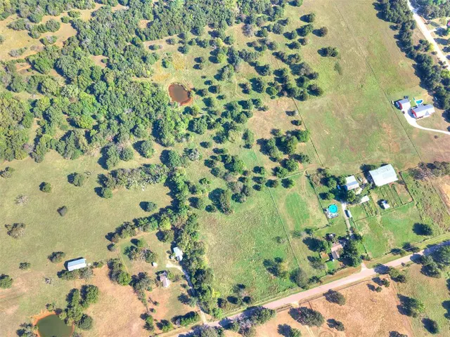 Photo 7 — 7801 E Indian Hills Road, Norman, OK 73026