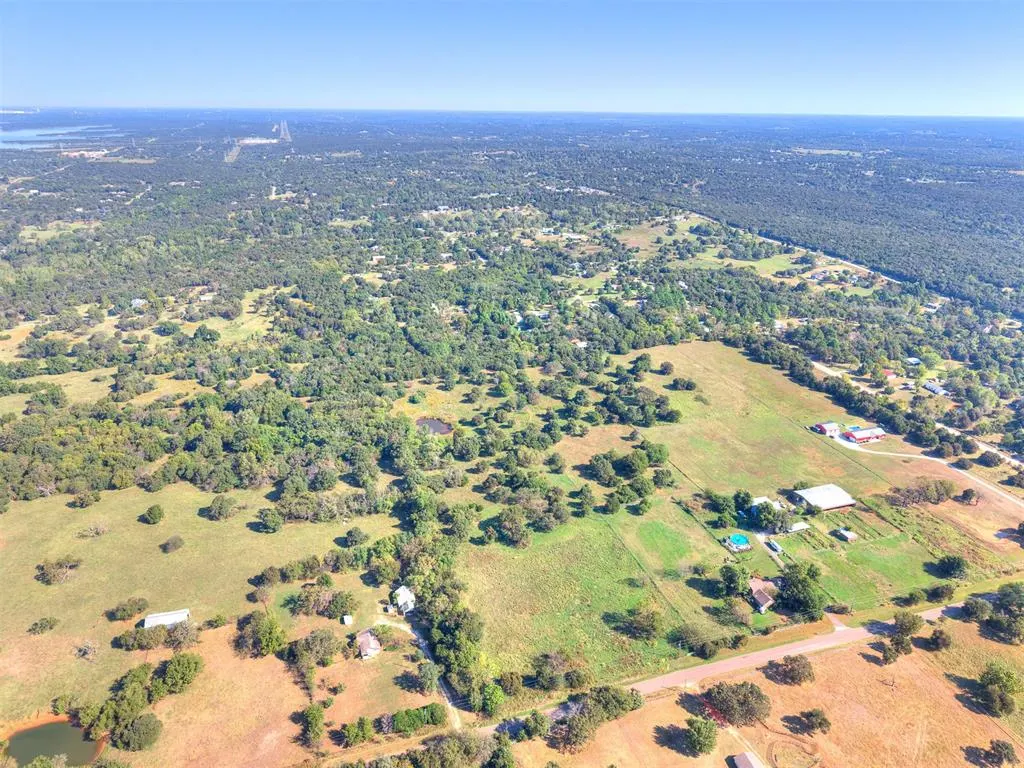 Photo 18 — 7801 E Indian Hills Road, Norman, OK 73026