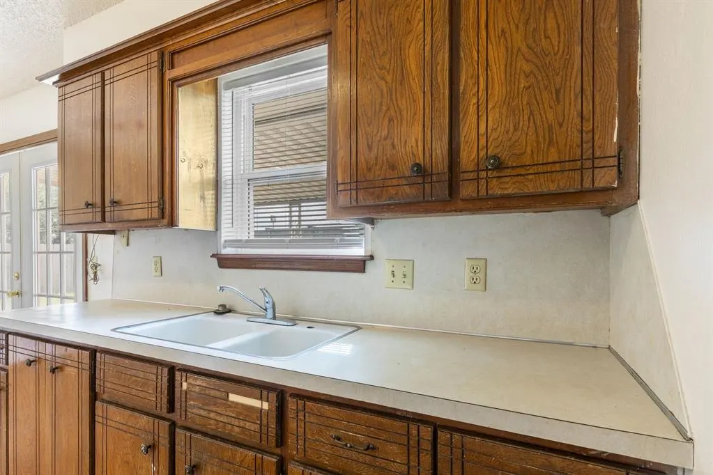 Photo 5 — 700 Claremont Drive, Norman, OK 73069