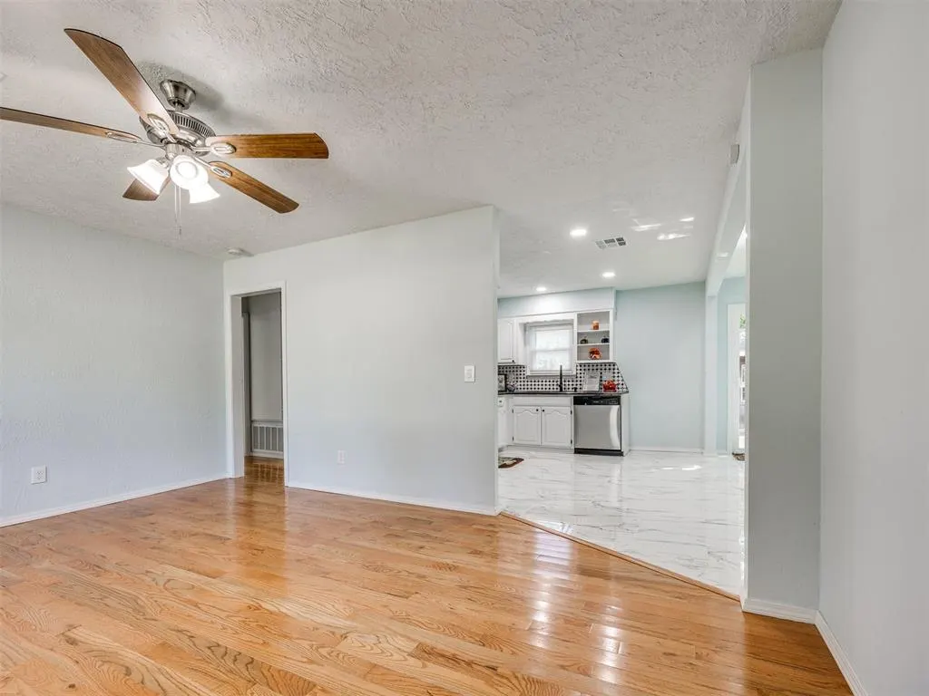Photo 14 — 6606 NW 26th Street, Bethany, OK 73008