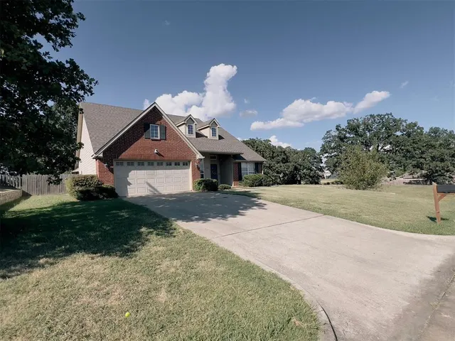 Photo 2 — 1012 Morning Glory Lane, Seminole, OK 74868